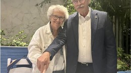 Başkan Karışık 43 Yıllık Mutluluğunu Paylaştı