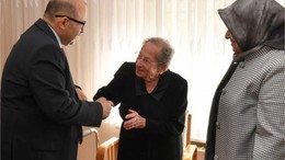 Vali Ustaoğlu 101 Yaşındaki Çınara Bakın Ne Dedi