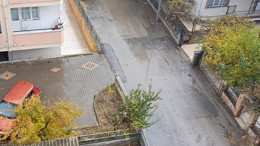 Balıkesir’de Yağmur Ara Sokakları Boşalttı
