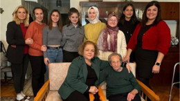 Cumhuriyet’le Yaşıt Öğretmen Unutulmadı