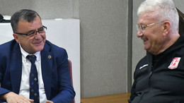 Başkan Şehirli'den Balıkesirspor'a Destek Ziyareti