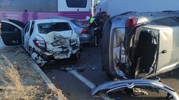Van’da Zincirleme Trafik Kazası: 1 Ölü, 51 Yaralı