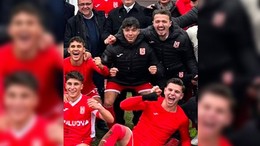 Vekil Canbey Balıkesirspor'a Tribünden Destek Verdi