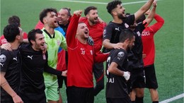 Ayvalıkgücü Belediyespor Liderliği Paylaşıyor