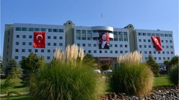 BAÜN Global Eğitimde Zirveye Koşuyor