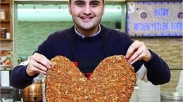 CZN Burak’ın Yeni Evi Tartışma Yarattı