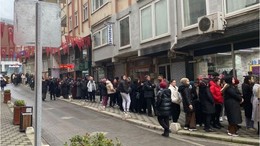 Balıkesir'de Bu Kuyruğun Sebebi Ne?