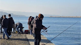 Bandırma'da Güneşli Havada Sahil Keyfi