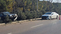 Balıkesir'de Kontrolden Çıkan Otomobil Karşı Şeride Uçtu!