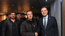 Başkan Ahmet Akın, Dursunbey Muhtarlarıyla Bir Araya Geldi