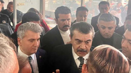 Milletvekili Canbey Osmaniye’de Depremzedelerle Buluştu