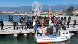 102. Yılda Denize Çelenk Bıraktılar