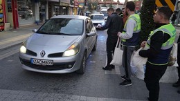 AK Parti Edremit Gençlik Kolları’ndan 'İftara Beş Kala' Etkinliği