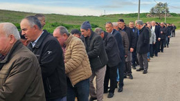 Bu Köyde 71 Yıllık Bayramlaşma Geleneği Devam Ediyor