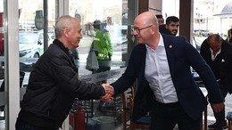 CHP Milletvekili Sarı Bayram Namazı Sonrası Hemşehrileriyle Buluştu