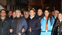 Edremit'te İmamoğlu İçin Destek Yürüyüşü