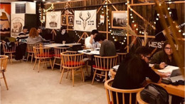 Balıkesir’de Bahar Akşamları Kafelerde Geçiyor