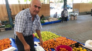Pazarcının Sesi: Sabır, Sopa, Soğan!