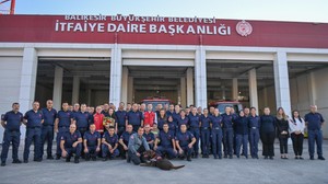 Balıkesir İtfaiyesi’nin 683 kahramanı 12 günde 971 yangına müdahale etti