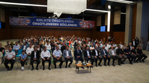 AK Parti'li Bayram'ın hayatını konu alan "Buğday Tanesi" filmi Memur-Sen'de gösterildi