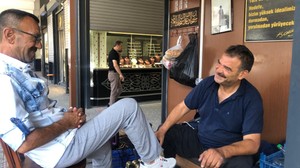 Balıkesir’de 3. Kuşak Ayakkabı Tamircisi: “Sokakta Unutulan Bir Mesleği Yaşatıyoruz”