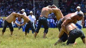 9. Burhaniye Kızıklı Yağlı Pehlivan Güreşleri Başlıyor