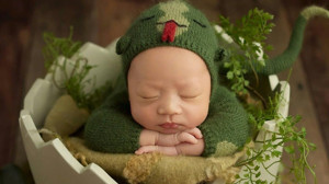 Masraf olmasın diye doğmayan bebek, 31 yaşında dünyaya geldi