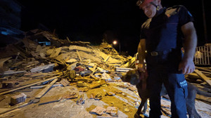 Balıkesir Sındırgı’da 4.1’lik Deprem: Arama Kurtarma Köpeği Olay Yerinde İnceleme Yapıyor