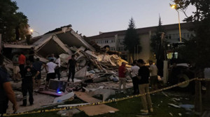 Balıkesir'deki deprem için Aydın'dan AFAD ekipleri yola çıktı