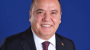 Muhittin Böcek cezaevinde üçüncü kitabını yazıyor