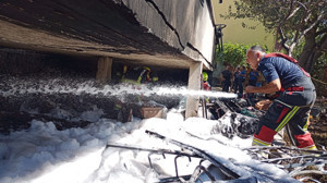 Balıkesir’de 2 Katlı Binada Yangın: İtfaiye Zor Anlar Yaşadı