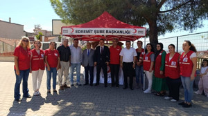 Kızılay'dan Birinci Sınıf Öğrencilerine Okul Çantası Desteği
