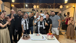 Balıkesir Beşiktaşlılar Derneği’nden Ömer’e Doğum Günü Sürprizi