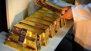 Altının ons fiyatı yenilendi: İşte Riskler