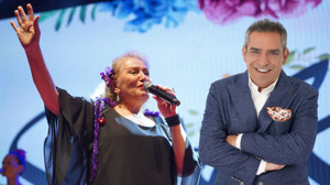 Suzan Kardeş ve Ege Ayvalık’a Geliyor