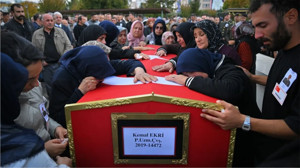 Uzman çavuş Ekri'nin cenazesi toprağa verildi