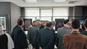 Gönen'de 13 Ülkeden 41 Sanatçının Katıldığı Uluslararası Sergi Açıldı