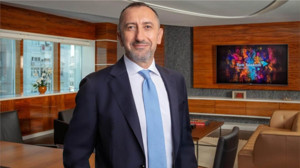 Ümit Önal Kimdir? Hangi Görevlerde Bulundu?