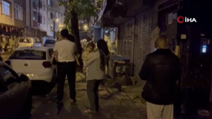 SON DAKİKA-Depremi hisseden vatandaşlar sokağa döküldü