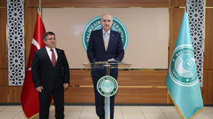 Kurtulmuş, Rektör Oğurlu ile Görüştü