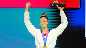 Milli tekvandocu Emine Göğebakan, dünya şampiyonu oldu