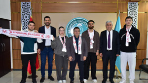 Turizm Fakültesi 50. Yılında Rektör Oğurlu’ya Desteklerinden Dolayı Teşekkür Etti