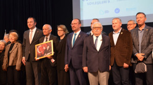 Balıkesir’de Öğretmenlerin Çığlığı: “Cumhuriyet Öğretmenini Koruyun!”