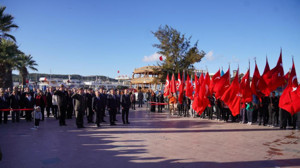 Ayvalık’ta Öğretmenler Günü Törenle Kutlandı
