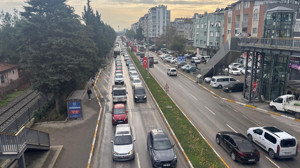 Balıkesir’de Hafta Sonu Trafiği Yine Yoğun