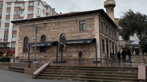 3 İlahi, 1 Cami! Şeyh Lütfullah’ta Ramazan Coşkusu