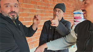 Balıkesir’de Kurbanlık Pazarlığında Renkli Görüntüler