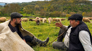 Balıkesirli Çoban Adil Kahraman’dan Gençlere Dikkat Çeken Mesaj