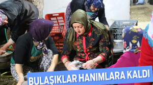 Bulaşıklar hanımlara kaldı