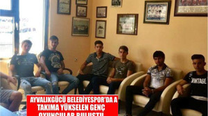 Ayvalıkgücü Belediyespor'da A takıma yükselen genç oyuncular buluştu